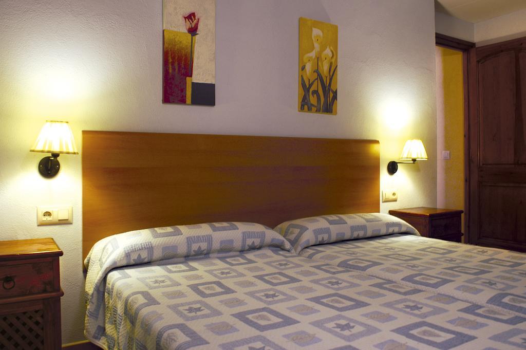 Allotjaments Placa Major-Grevol Santa Pau Bilik gambar